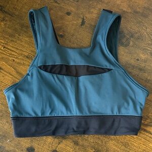 lululemon athletica Teal and Black Sports Bra size 6